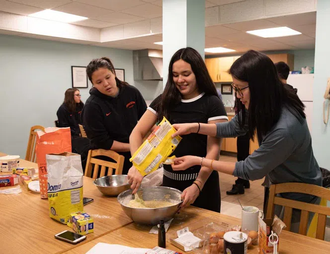 Students baking