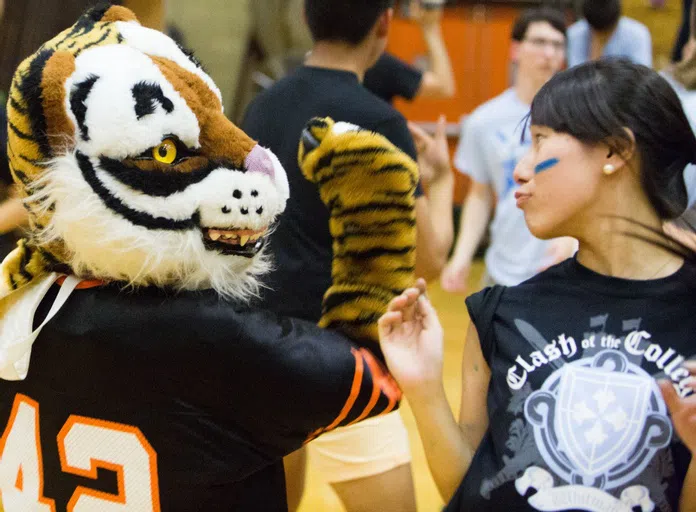 Clash of the Colleges Student and Mascot