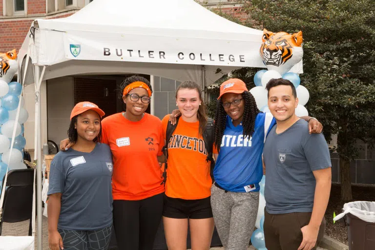 Students during Move-in 