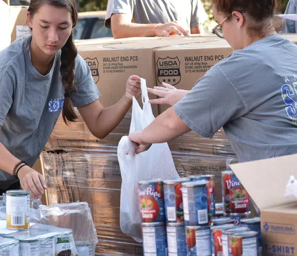 Andrews College students helping the community.