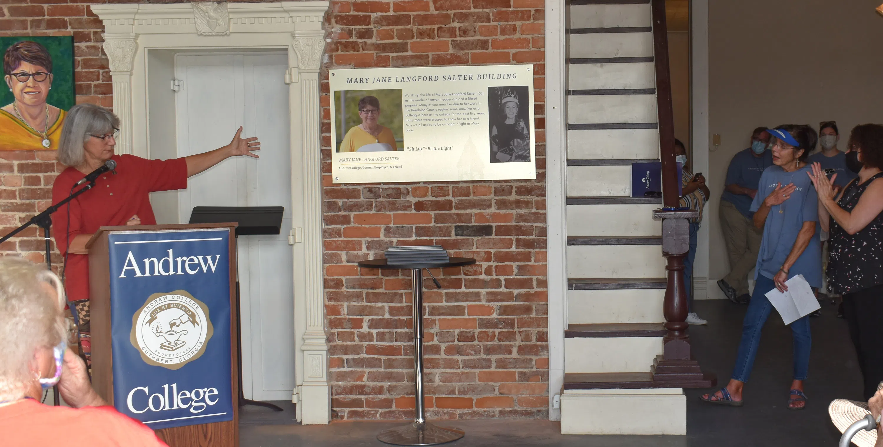 Dr. Linda Buchanan dedicates the Mary Jane Salter Building in the memory of the late Salter.  Plaque on the wall to commemorate.