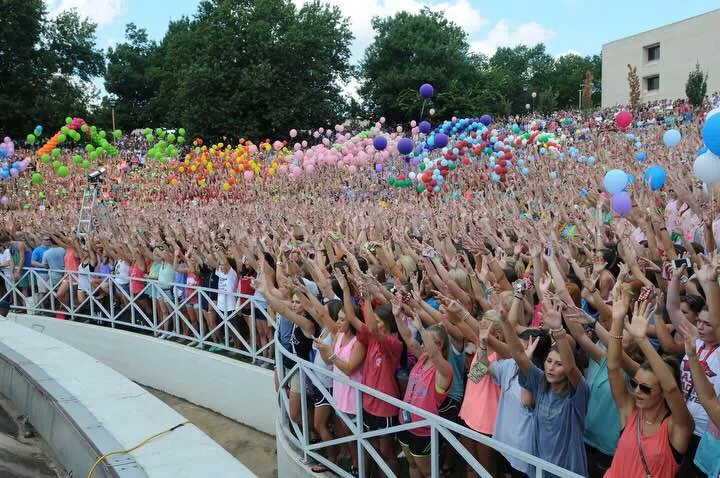 Greek theater on bid day