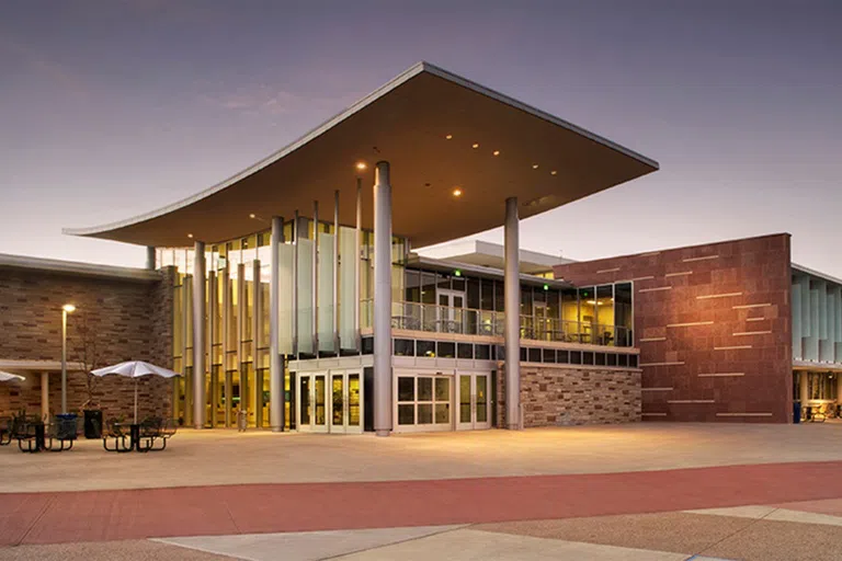 le Centre étudiant Lory