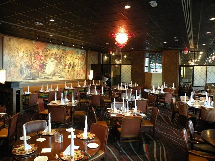 interior of Carmine's Steakhouse