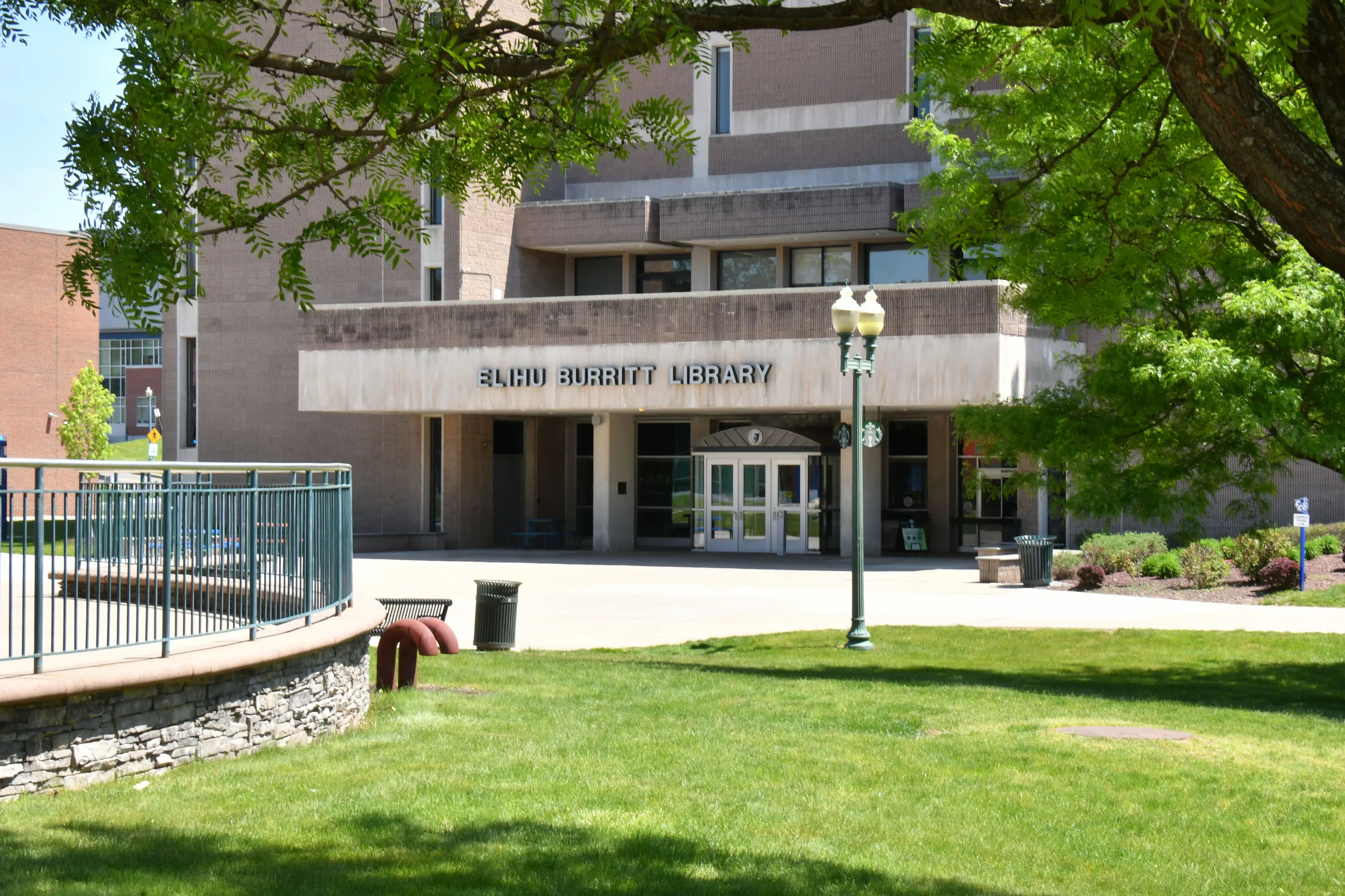 Exterior of Elihu Burritt Library