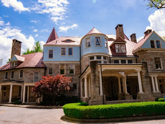 Facade of Graceland