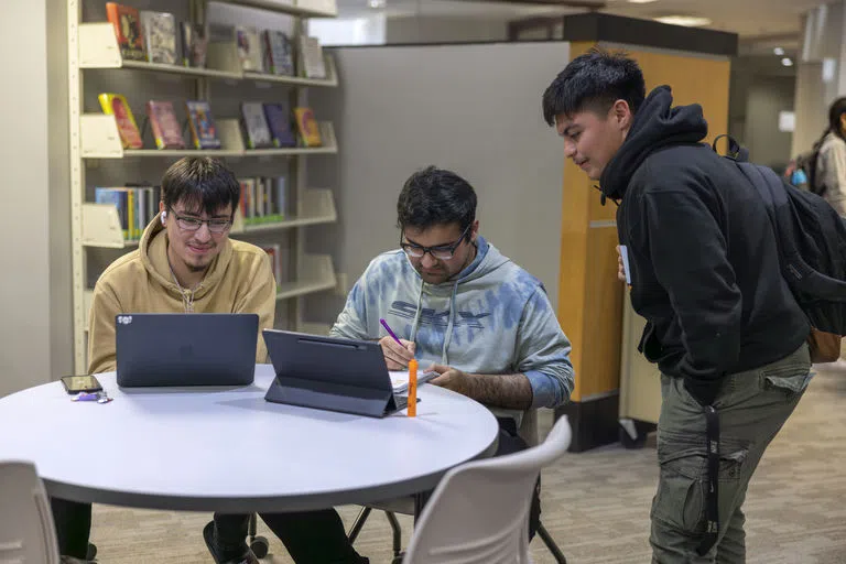 Students in Learning Commons