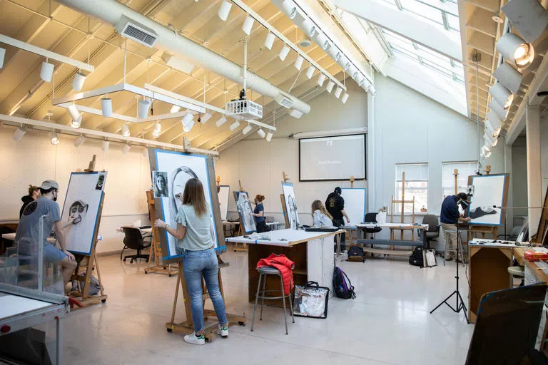 Students working on their pieces in studio 