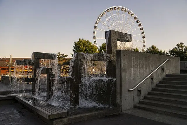 View of the fountain on the boardwalk 