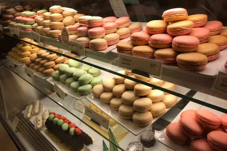 Le Panier's famous macarons 