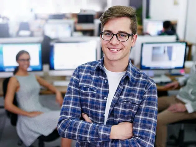 Students work in computer lab