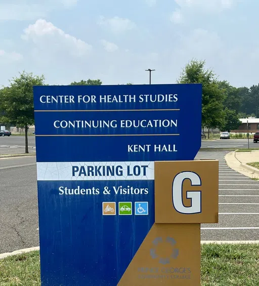 Parking Lot G has parking for the Center for Health Studies, the Continuing Education Building and Kent Hall. Handicap parking as well as motorcycle and compact car parking.