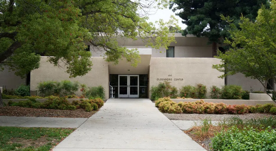 walkway leading to Oldenborg Center doors