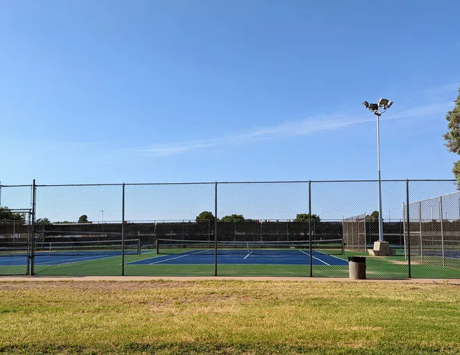 Outdoor courts 