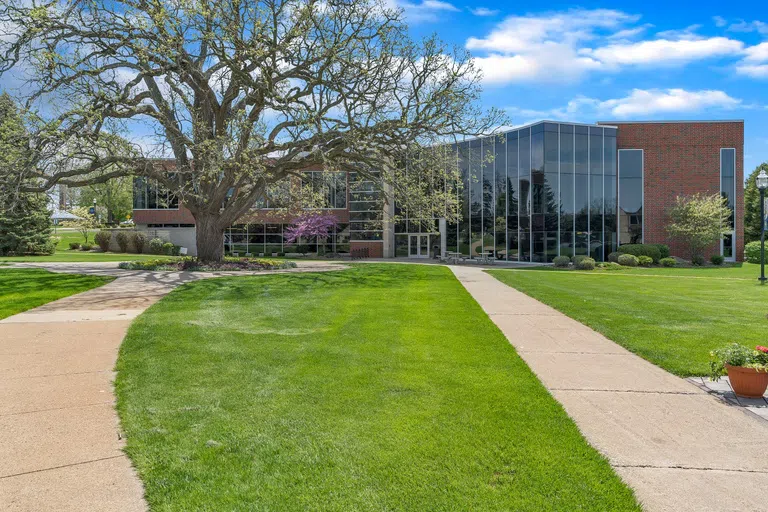 Kresge Student Center exterior during the day