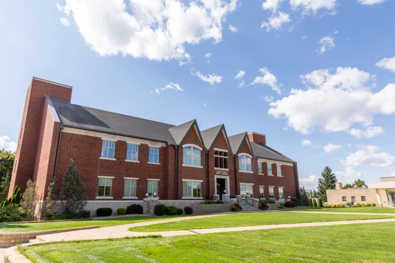 Hugh & Edna White Library Exterior