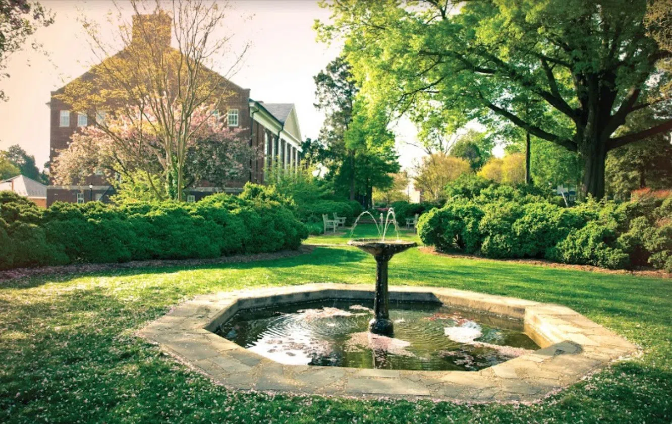 The fountain in the garden of remembrance 