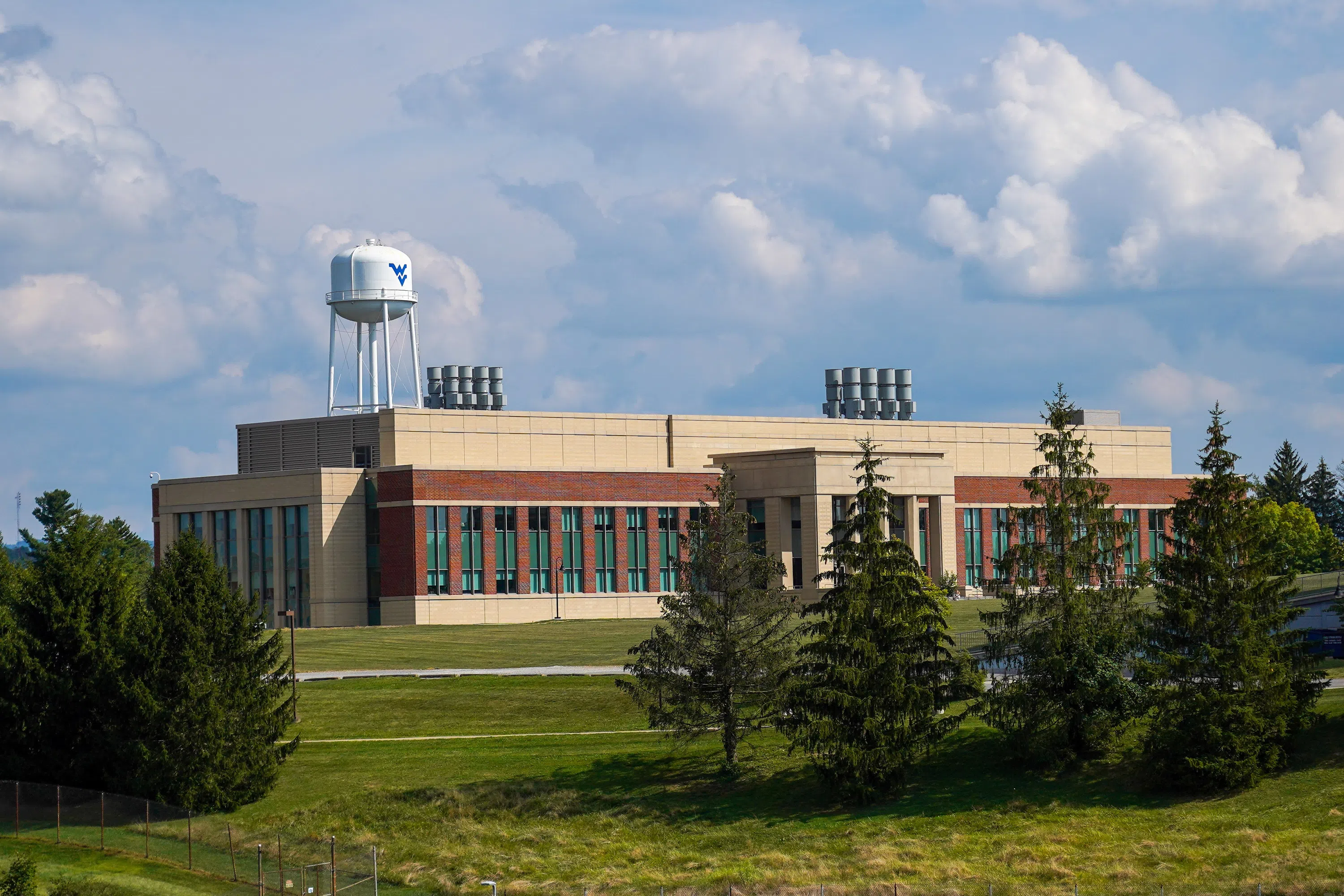 Photo of the Agricultural Sciences Building  