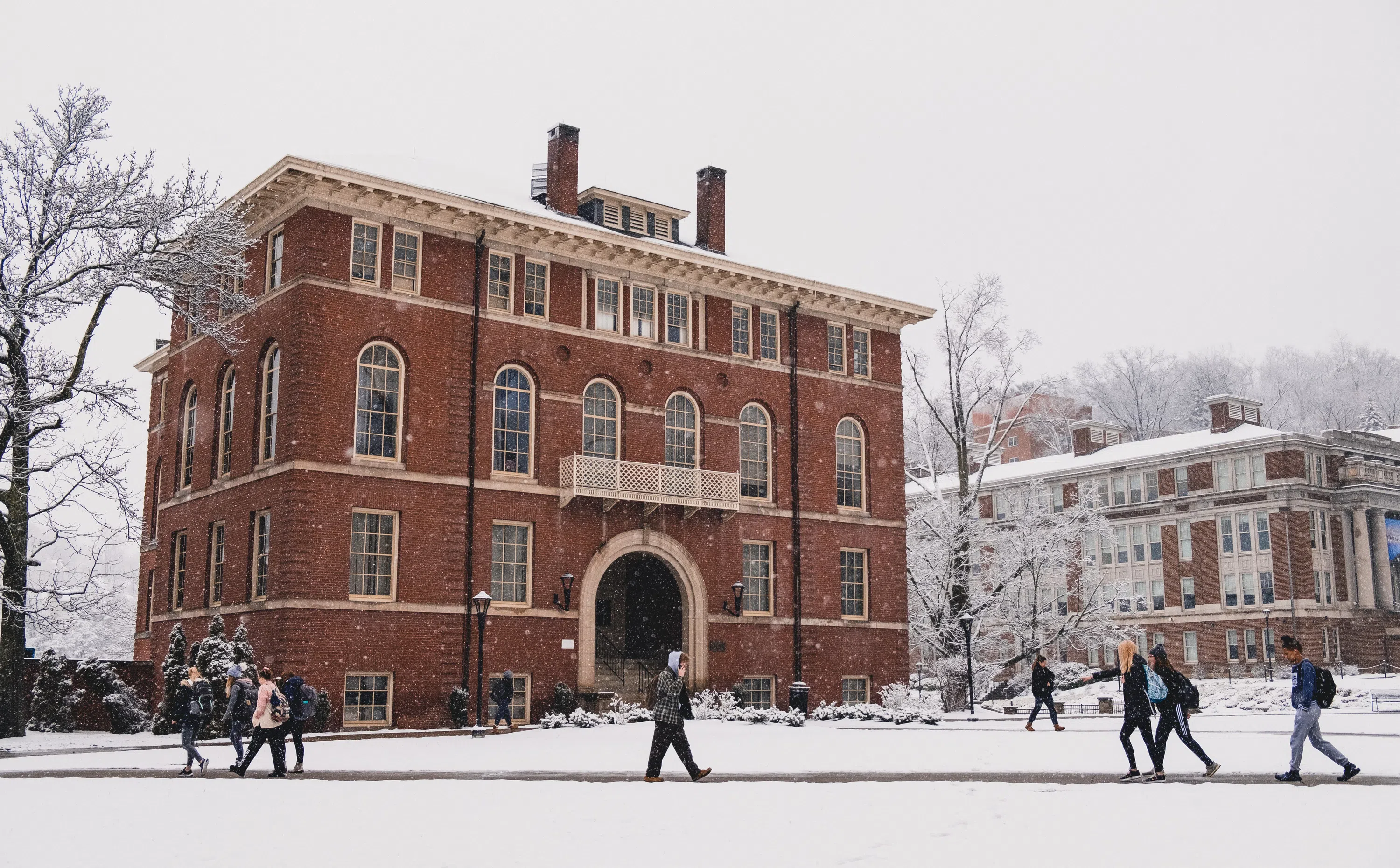 Snowy photo of the exterior of Chitwood Hall 