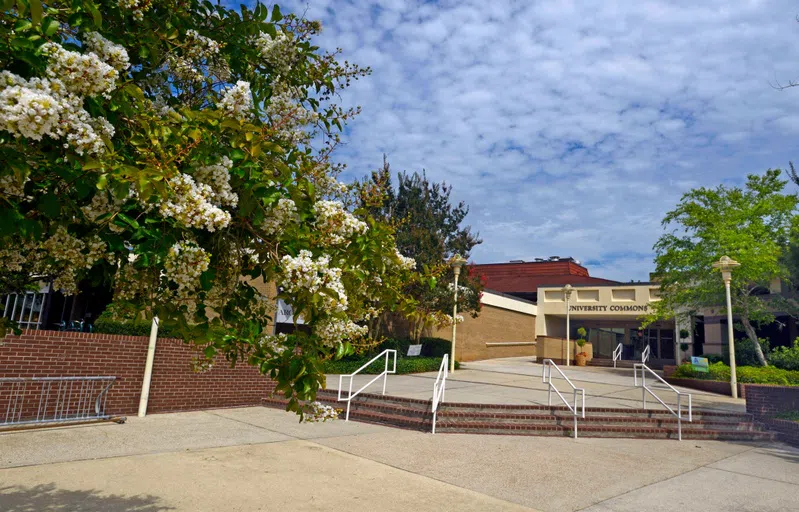 View of front entrance to the University Commons