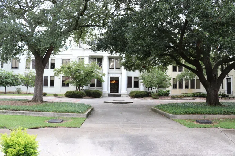 View of the front of Wardlaw College during the day