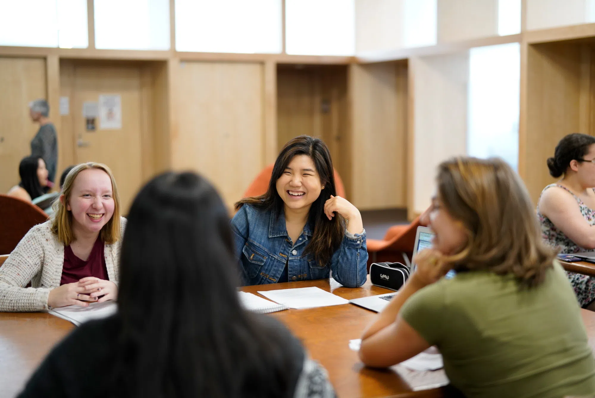 Wellesley students studying in Clapp Library