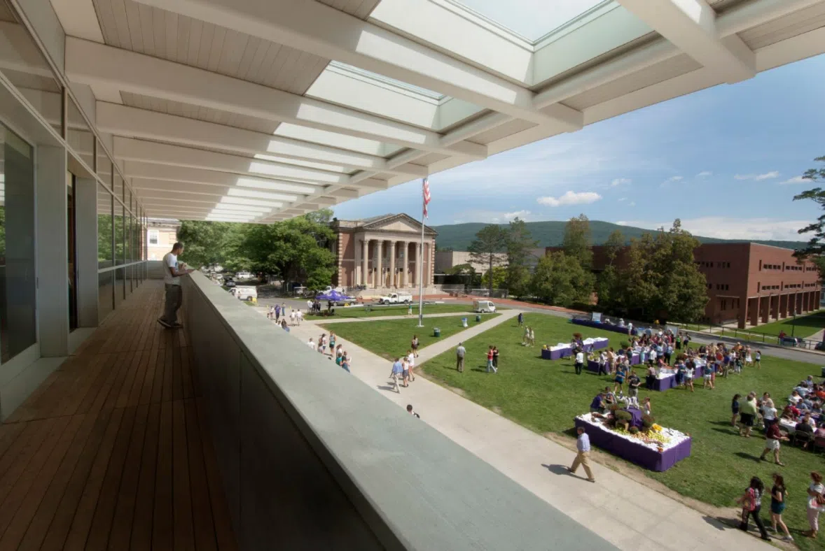 image from balcony overlooking students on grass space in front of Chapin and Paresky