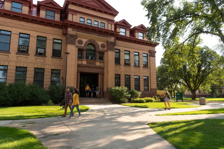 The walk-ways outside of South Engineering include lots of greenspace to hang out and meet with friends!